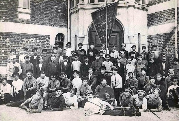 Отряд красноармейцев, направленный для подавления восстания в Ярославле